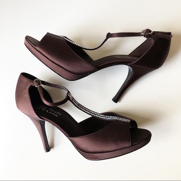 Touch of Nina Shoes - SALE Touch of Nina Gamblet 4” Heels 9 M Dark Coppery Brown 39 EU Rhinestones